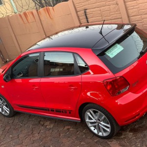 Roof and Mirrors wrapped Gloss Black